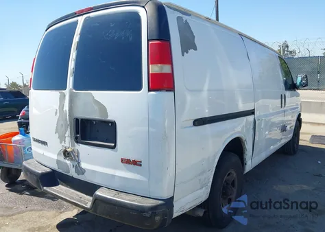 2003 GMC Savana Standard from USA, damaged, VIN 1GTHG35U831133678